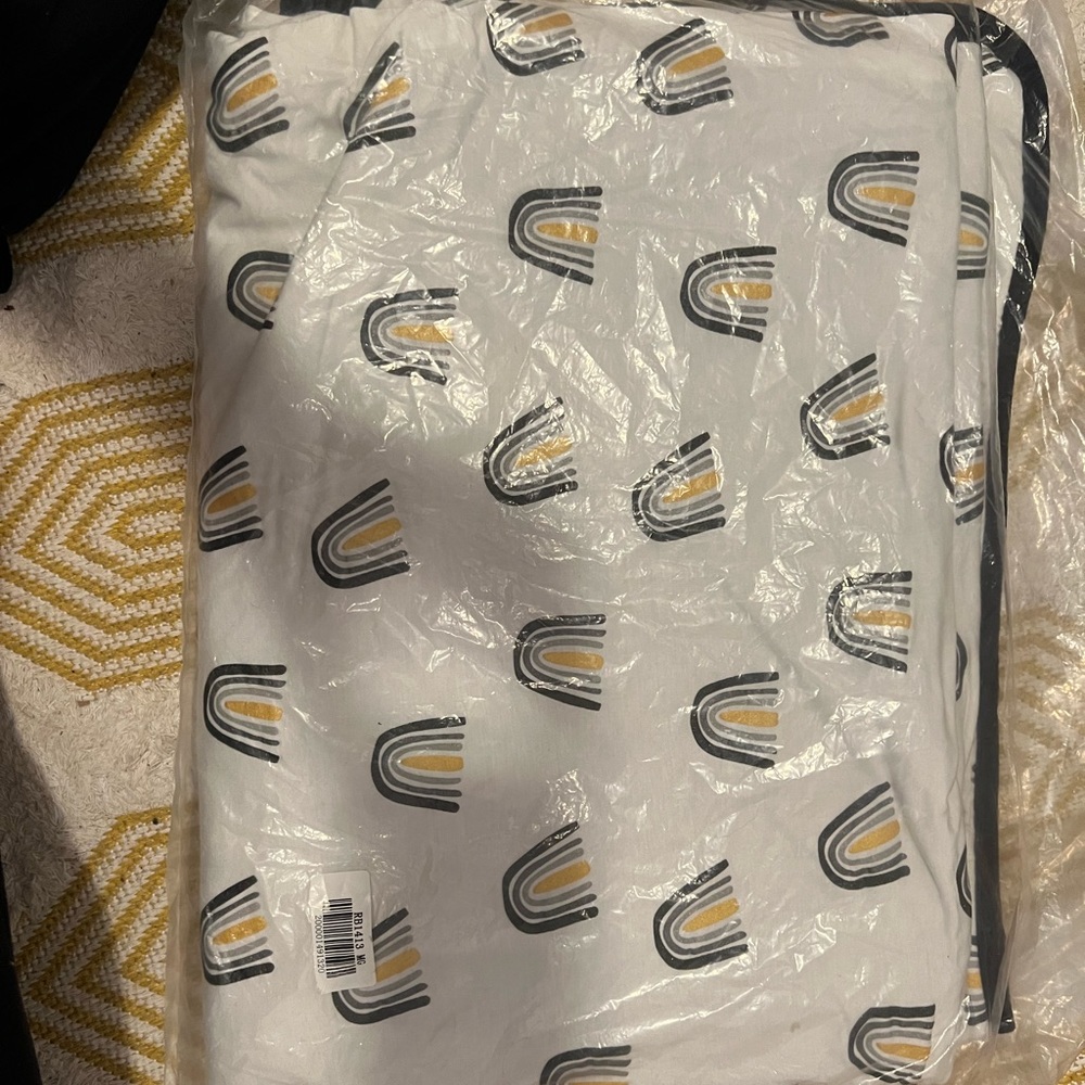 Kyte BABY metallic rainbow toddler blanket